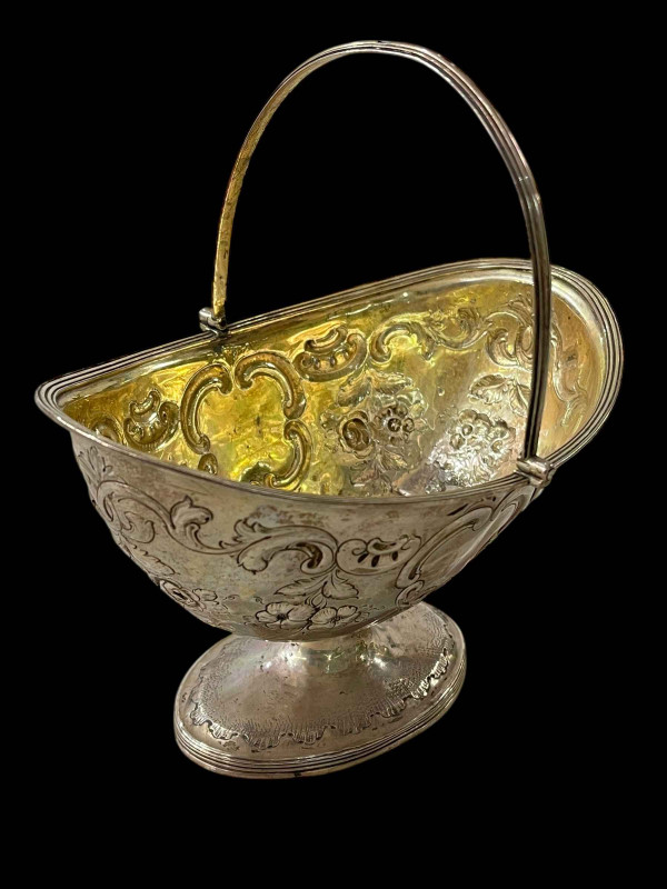George III silver sugar basket, repaired base!, London 1792.