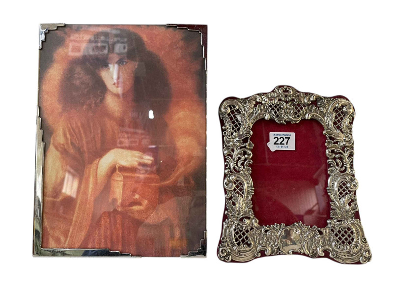 Good Victorian ornate silver mounted easel photograph frame, Birmingham 1895, 21.5cm by 17cm, and Art Deco chrome frame (2).