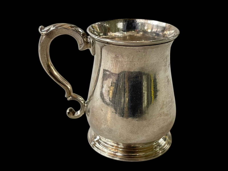 George II silver baluster tankard, London 1751, 9cm.