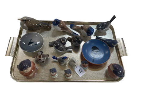 Collection of Royal Copenhagen birds and two small dishes (18).