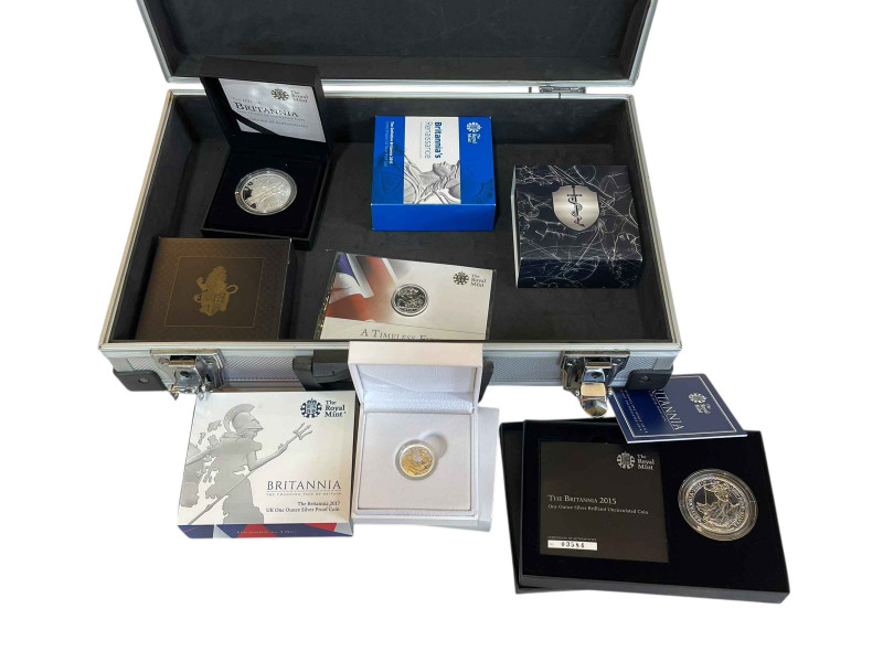 A very good collection of Royal Mint Britannia 1oz silver proof coins, Fairmined silver sovereigns, Queen's Beasts Lion of England 1oz 2017, George and Dragon Timeless First £20 fine silver coin, Royal Tudor Beasts Seymour Panther 2022 1oz etc.