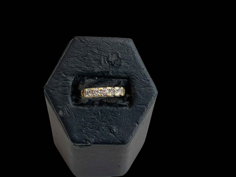 Diamond five stone gold ring, size L.