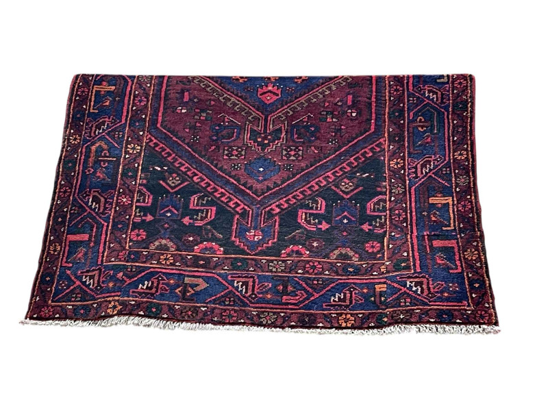 Hand knotted Persian Zanjan rug 1.76 by 1.26.