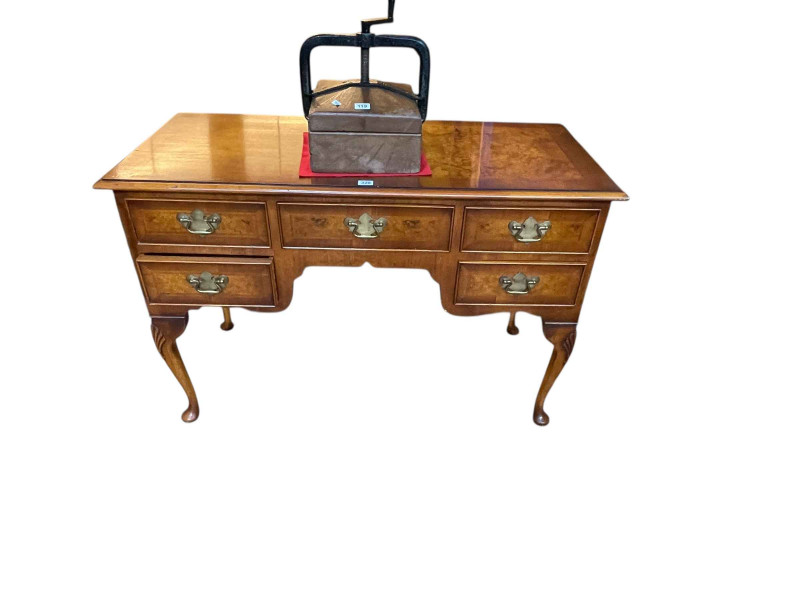Burr walnut, feather and crossbanded five drawer writing desk on cabriole legs, 75cm by 111cm by 52cm.
