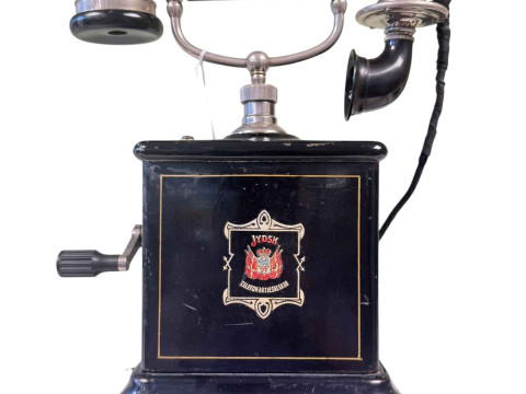 Vintage Danish JYDSK telephone.