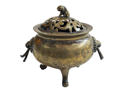 Chinese bronze censor with Xuande mark to base.