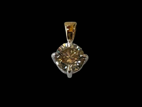 18 carat white gold and diamond pendant, diamond 1.36 carats.