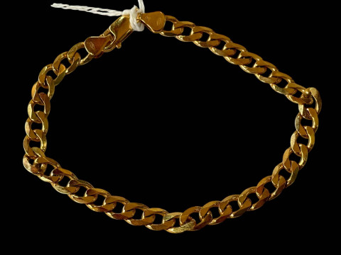 9 carat gold flat link bracelet.