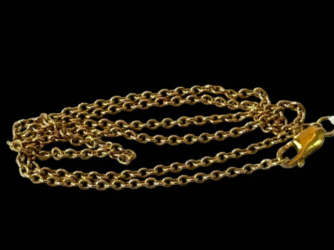9 carat gold chain link necklace.