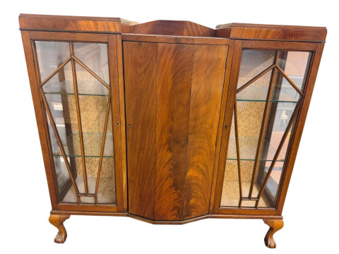 Early 20th Century mahogany three door breakfront cabinet bookcase.