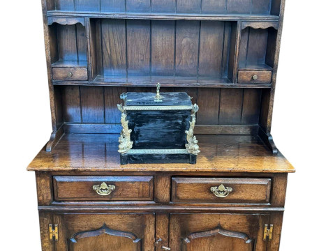 Titchmarsh & Goodwin style oak dresser and rack, the two tier open rack...