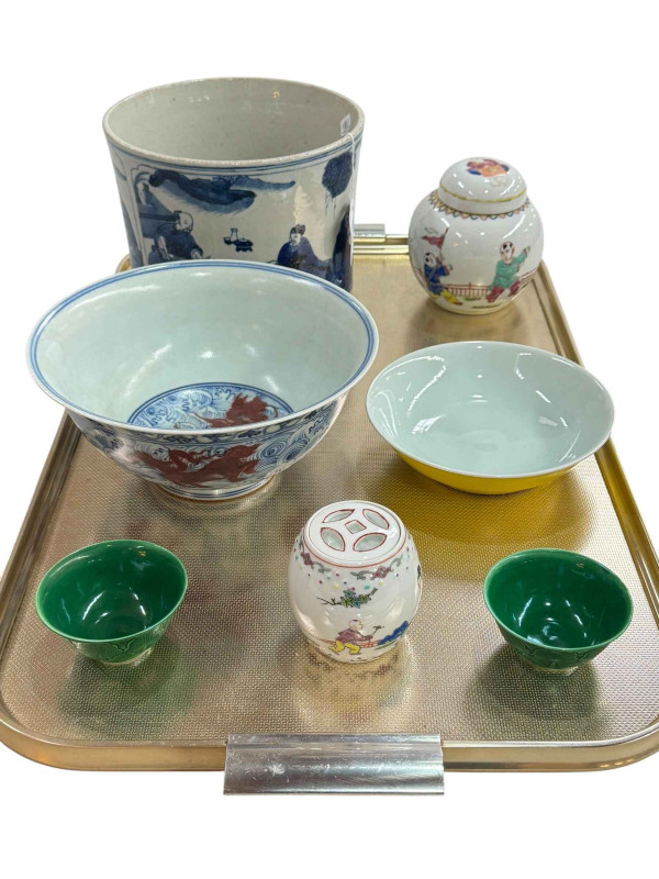 Collection of Chinese pottery including blue and white brush pot, dragon bowl, ginger, jar, pair of green tea bowls, etc.