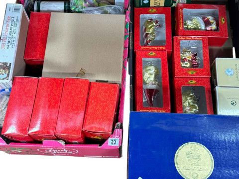 Two boxes of pocket dragons, ornaments, jigsaw puzzles, two wall plates,...