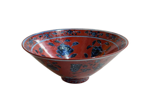 Chinese red ground rice dish with blue floral decoration, six character...
