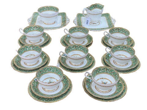 Paragon G1731 floral tea service, 28 pieces.