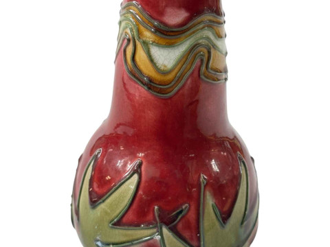 Minton Ltd No 42 secessionist vase, 14cm.