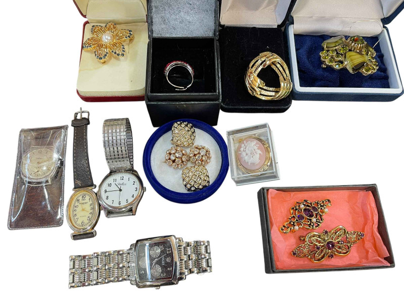 Collection of costume jewellery, wristwatches, etc.