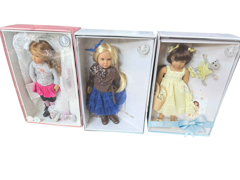 Collection of boxed dolls including Pedigree First Love, Kidz n Cats, First Love, etc.