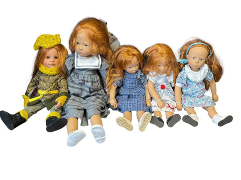 Five various Sasha Redhead dolls, unboxed.