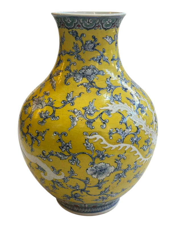 Large antique Chinese famille jaune vase with white dragons, 42cm.