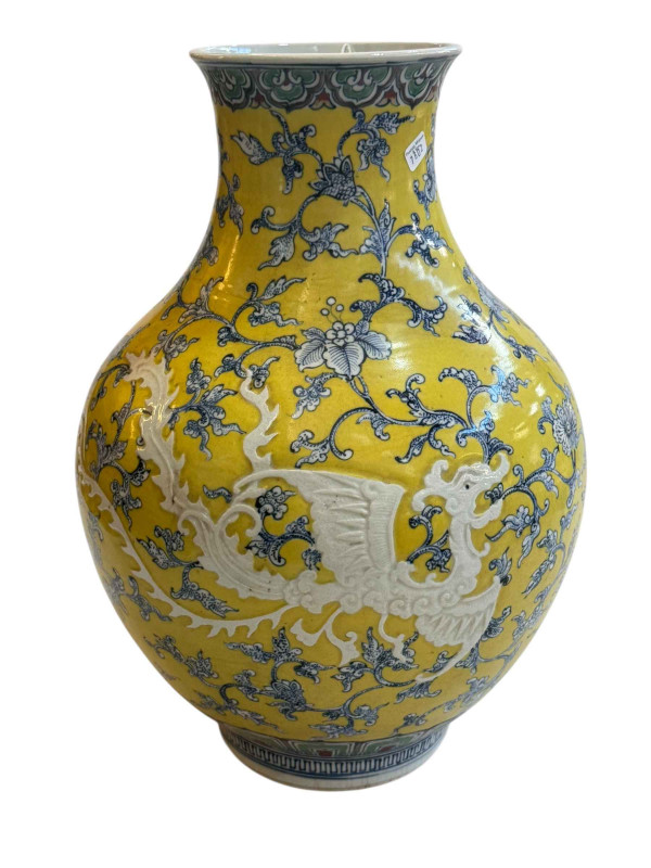 Large antique Chinese famille jaune vase with white dragons, 42cm.
