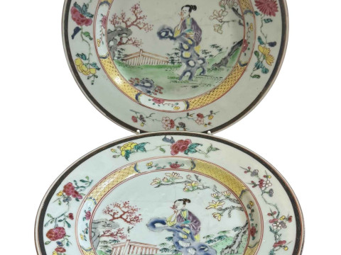 Pair of Chinese export famille rose plates, 18th Century Yongzheng period.