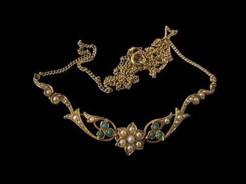 Turquoise and seed pearl 15 carat gold necklace.