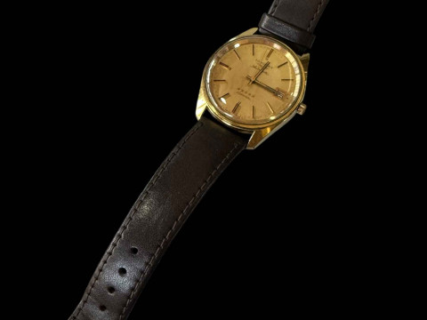 Longines Admiral automatic date wristwatch.
