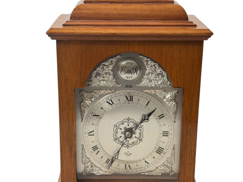 Elliott mantel clock, 28cm.