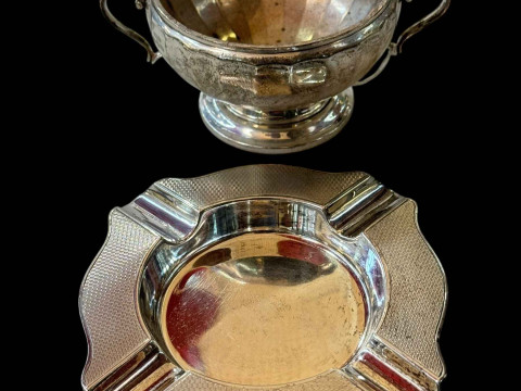 Silver sugar basin, Birmingham 1916, and silver ashtray (2).
