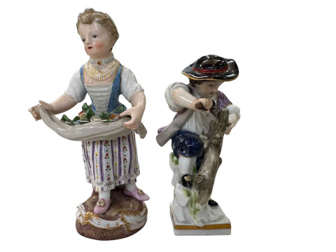 Two Meissen figures.