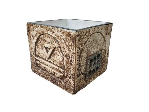 Troika cube vase, Signed Tina Doubleday, 8cm.
