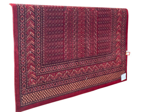 As new Royal Classic 635R wool carpet, 3.40 by 2.40.