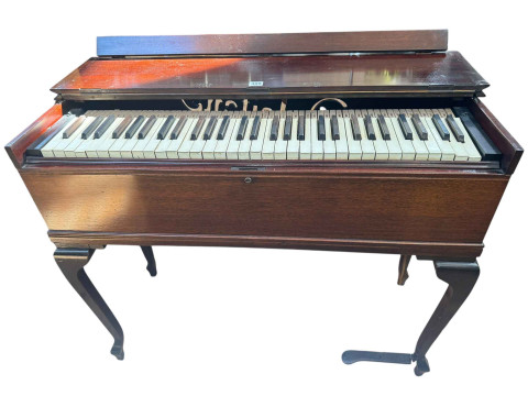 Victorian mahogany cased Dulcitone piano, 80cm by 98cm by 38cm.