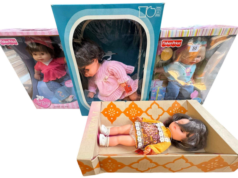 Twelve assorted boxed dolls including Ideals Saucy Walker doll, Effanbee, Ideal Giggles and Betsy Wetsy dolls, Sebino, etc.