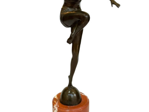 Art Deco style bronze of a dancing lady on marble plinth, 57cm.