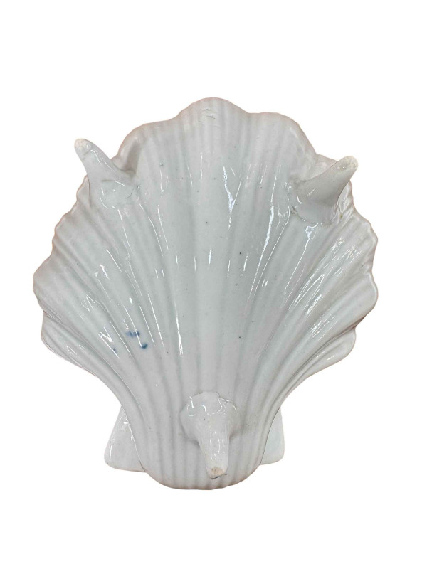 Pair 18th Century English porcelain blue and white pickle dishes.