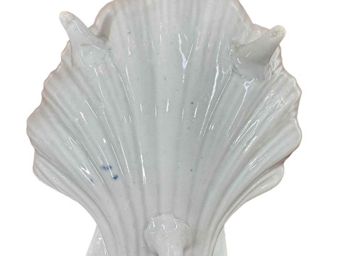 Pair 18th Century English porcelain blue and white pickle dishes. thumbnail