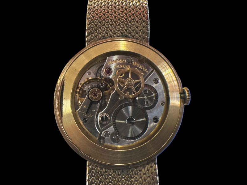 Gents 9 carat gold 1960's Rolex Precision bracelet wristwatch.