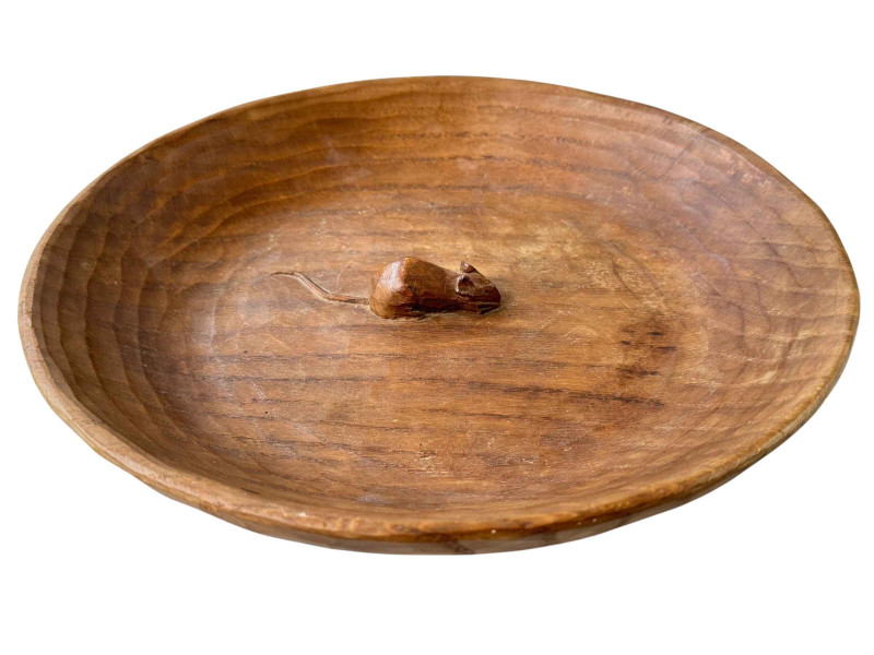 Robert Thompson of Kilburn 'Mouseman' fruit bowl, 30cm diameter.