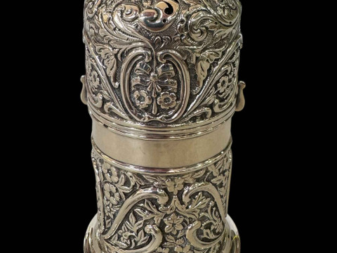 Late Victorian silver caster embossed with scrolling foliage, Birmingham...