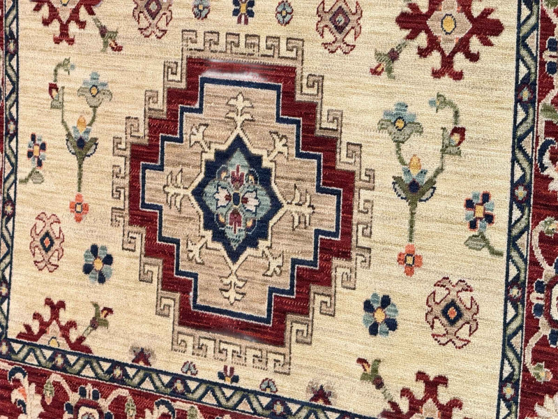 As new Nomad 5561A carpet, 2.85 by 2.00.