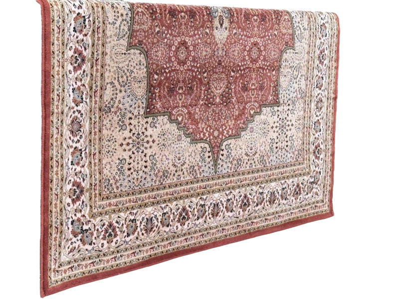 As new Royal Classic 34P carpet, 3.40 by 2.40.