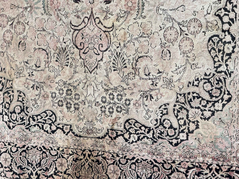 Persian design wool carpet 3.40 by 2.40.