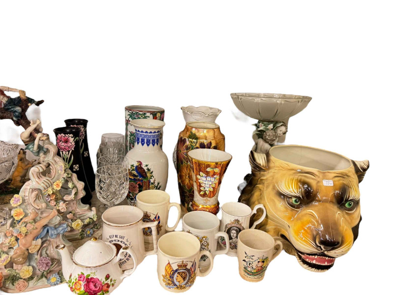 Collection of Border Fine Arts sculptures, Bohemia glass, glass, commemorative wares etc.