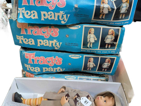 Palitoy Tracy's tea party, Gotz, Cicciobello, Pedigree boxed dolls. thumbnail