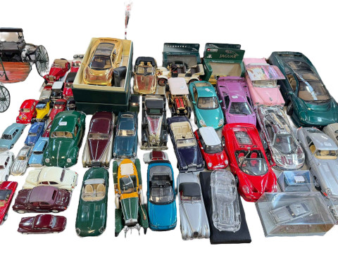 Collection of model vehicles including Corgi, Vanguards, Franklin Mint etc. thumbnail