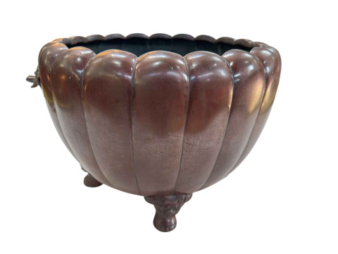 Chinese bronze jardiniere, 27cm.