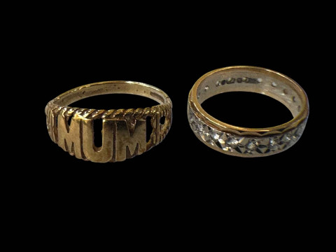 9 carat gold eternity ring and MUM ring (2).