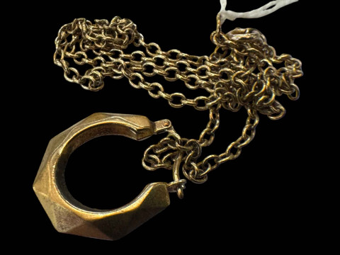 9 carat gold chain necklace and single earring (2).